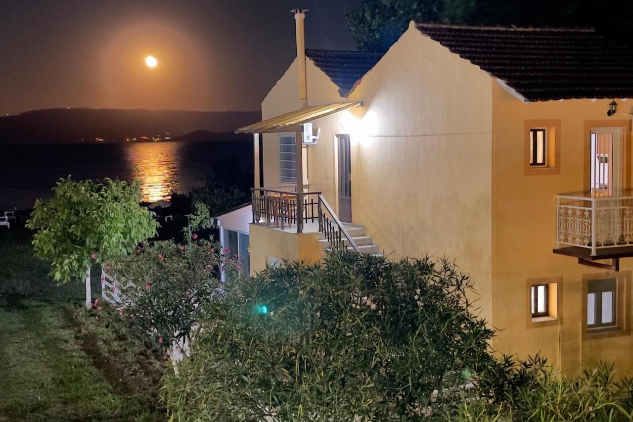 Sandy Beach Houses - Sea View Kávos Екстериор снимка